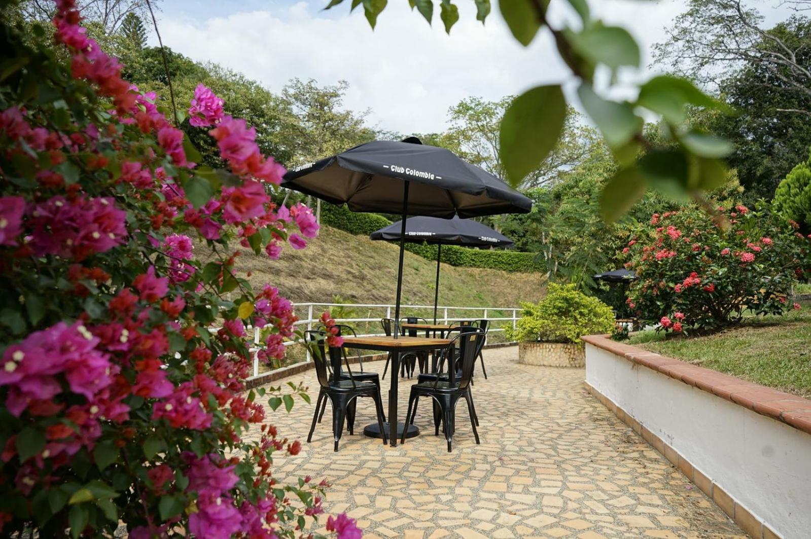Tres Lagos Hotel San Jerónimo Exteriör bild
